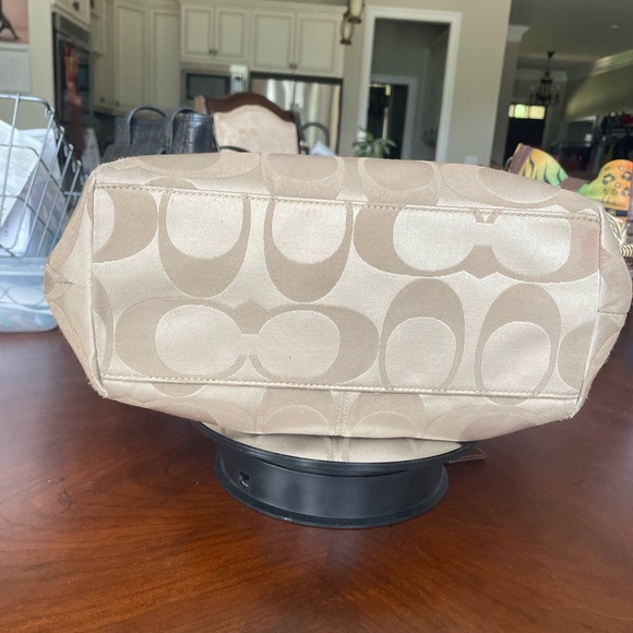 Coach Carly signature canvas shoulder/Tote GUC - Picture 4 of 15